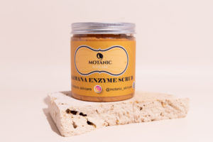 Kamana face and body Scrub